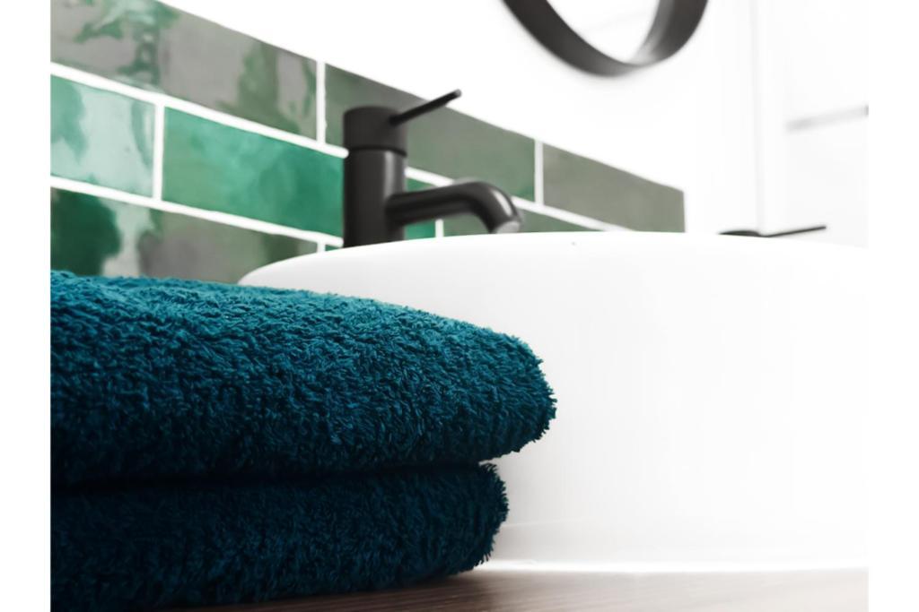 8 Personnes - 4 Rooms - 2 Salle De Bain - Metro 7 & 14 - Porte Italie - Private Car Park- Wifi Ле-Кримлен-Бисетр Экстерьер фото