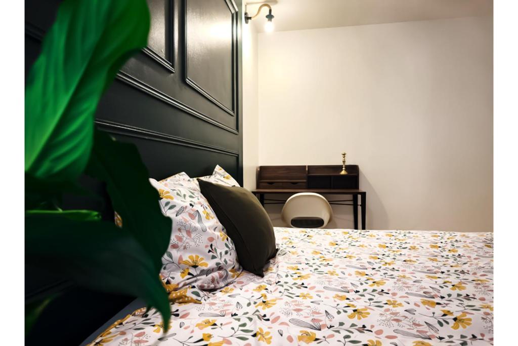 8 Personnes - 4 Rooms - 2 Salle De Bain - Metro 7 & 14 - Porte Italie - Private Car Park- Wifi Ле-Кримлен-Бисетр Экстерьер фото
